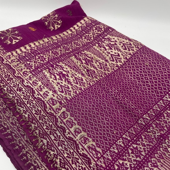 Antique/Vintage 1940s 6 FT Table Runner - Picture 2 of 2